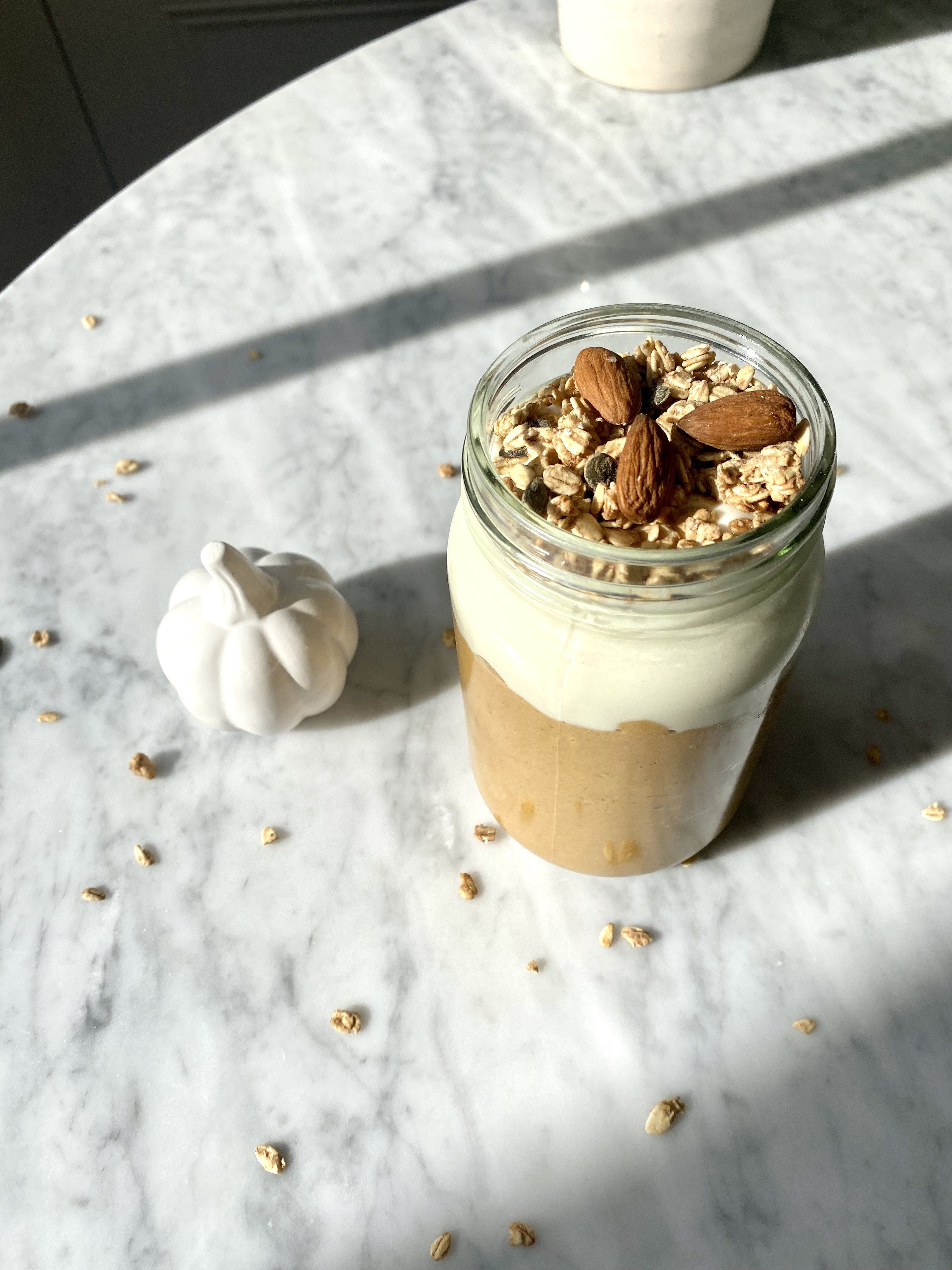 vegan + gluten free pumpkin pie smoothie