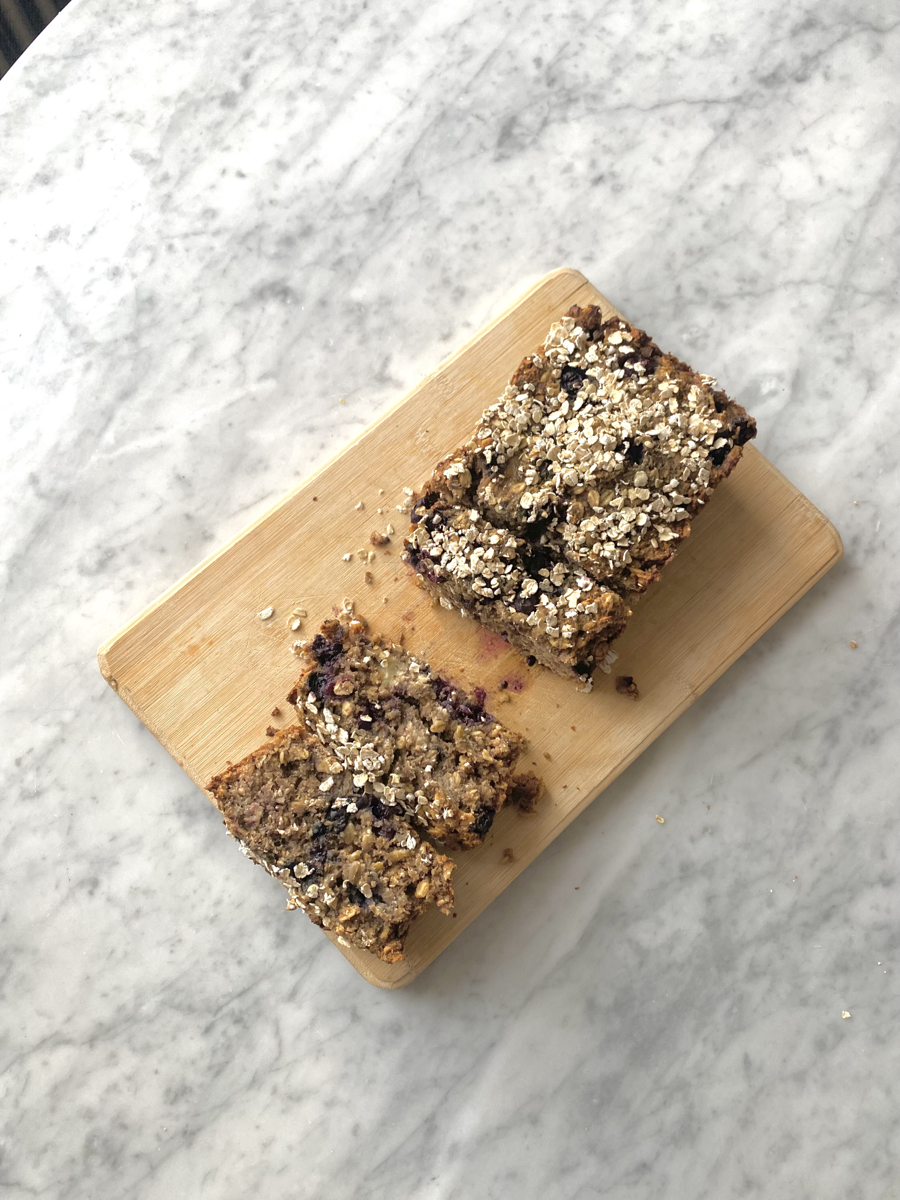 blueberry banana oatmeal bread (vegan + gluten free)