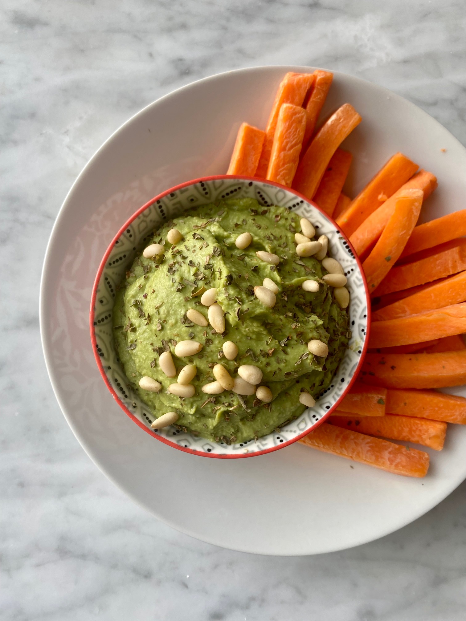 vegan + gluten free pesto white bean dip