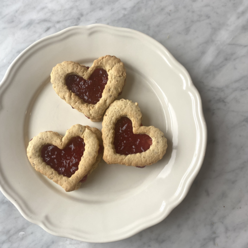 heart cookies linzer